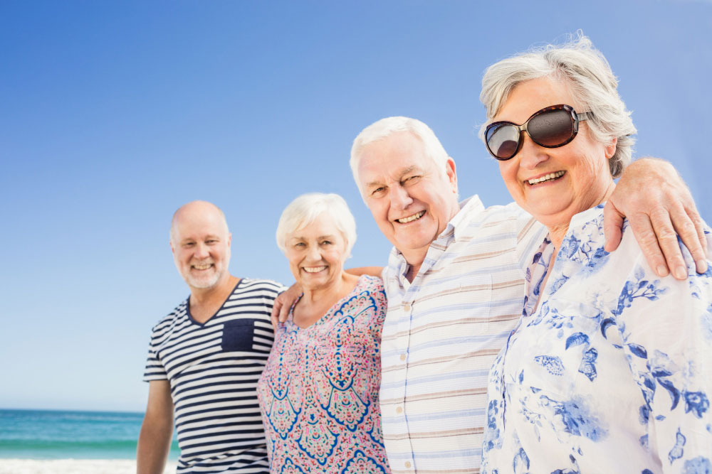 Gli Over 80 e l'Importanza dei Contatti Sociali: Benefici e Rischi